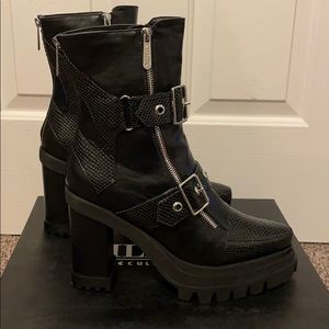 Killstar “Enslave Me” boots sz 11